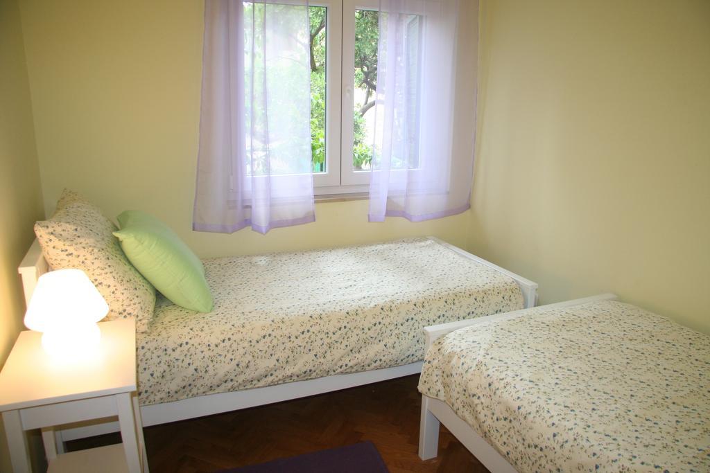 אומיס Sabina Apartments חדר תמונה