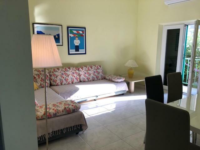 אומיס Sabina Apartments מראה חיצוני תמונה
